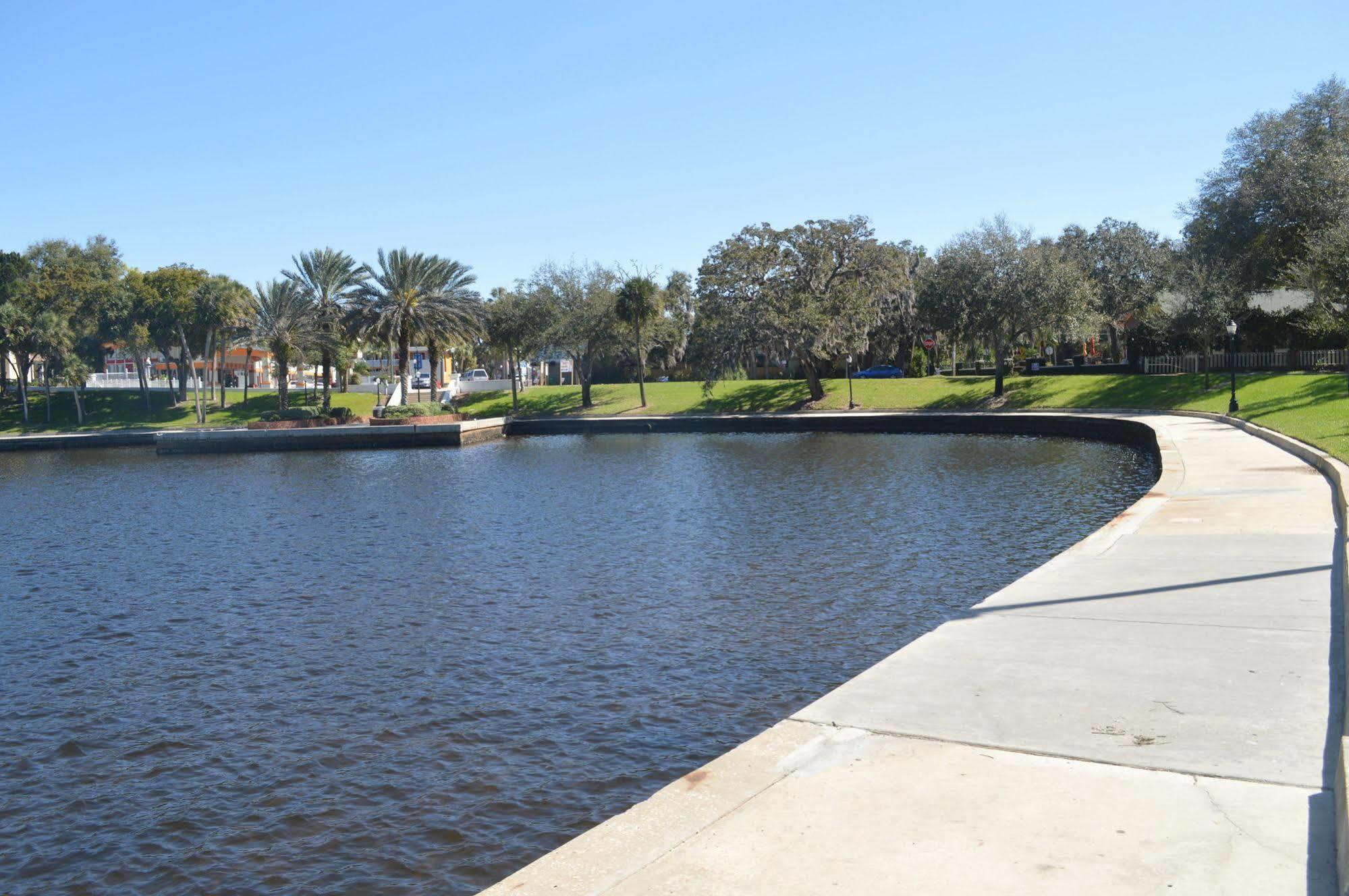 Tarpon Inn Tarpon Springs Exteriör bild