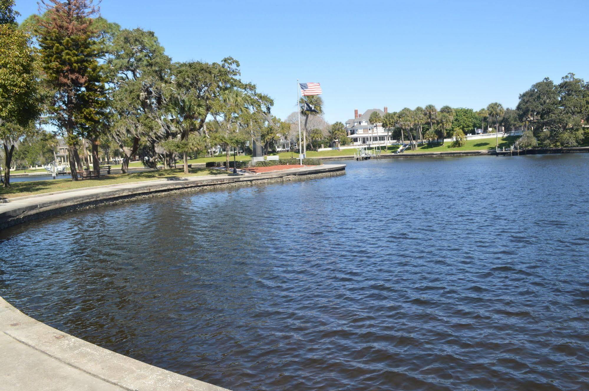 Tarpon Inn Tarpon Springs Exteriör bild