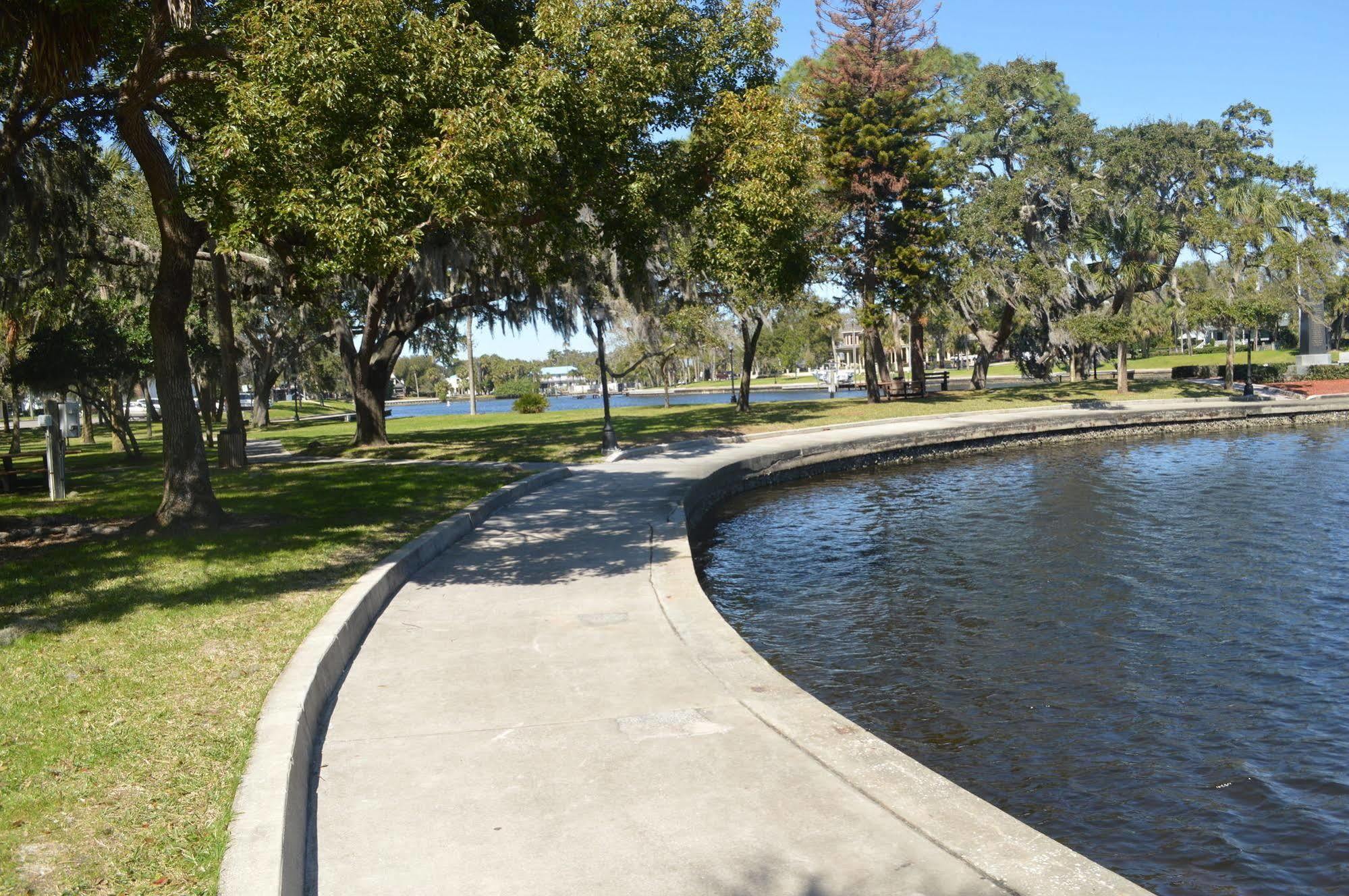 Tarpon Inn Tarpon Springs Exteriör bild