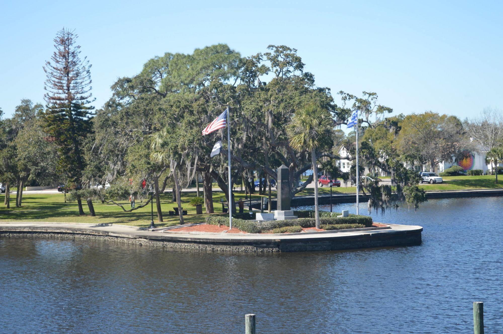 Tarpon Inn Tarpon Springs Exteriör bild